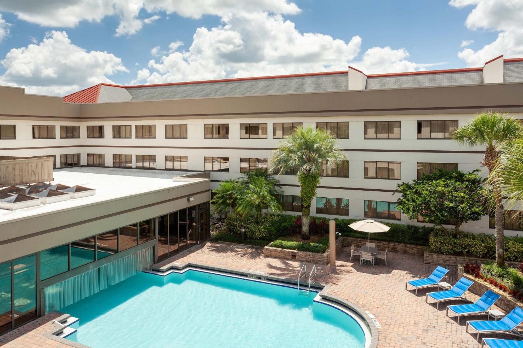 Sheraton Suites Orlando Airport Hotel Kültér fotó